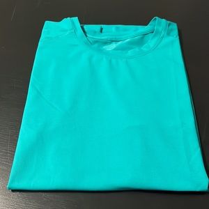 Lululemon T-Shirt